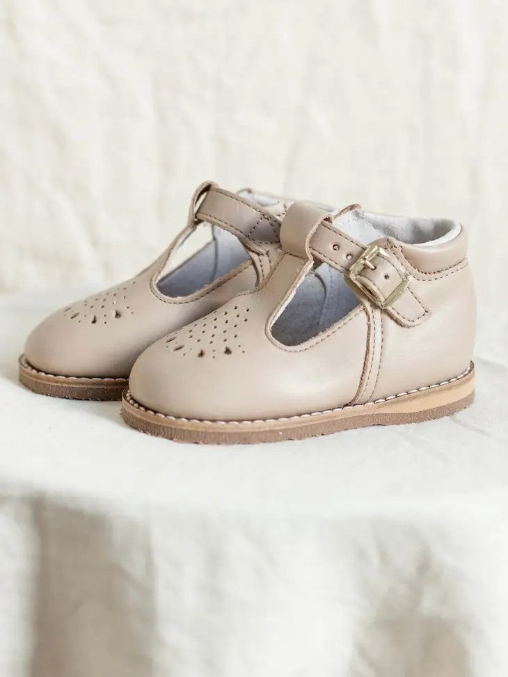 Greta T-Strap: Truffle